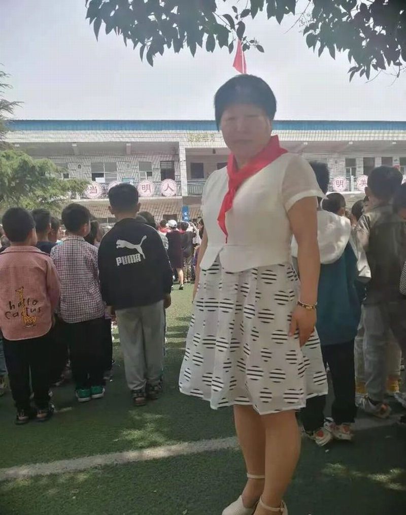 这是第十张照片,这位大姐的家人也在挂念她,她今年50岁了。.png 这是第十张照片,这位大姐的家人也在挂念她,她今年50岁了。.png